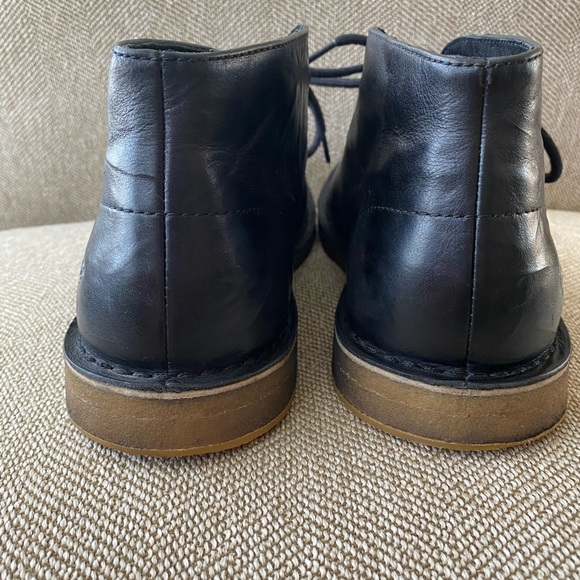 UGG Men’s Leighton Leather Lace Up Chukka Boot W/Gum Sole. Black. Size 8. EUC. - Picture 4 of 13